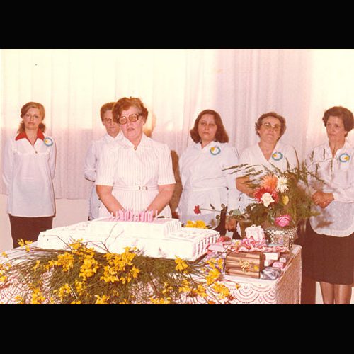 Helma recebendo homenagem na OASE