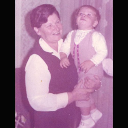 Helma com o neto Acyr