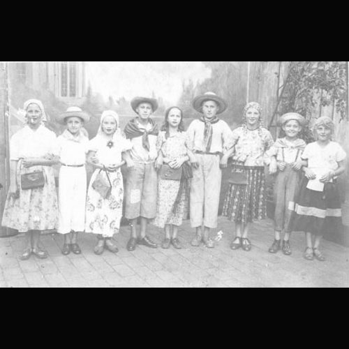 Jacir (seg a dir) no teatro Bailado da Rosa