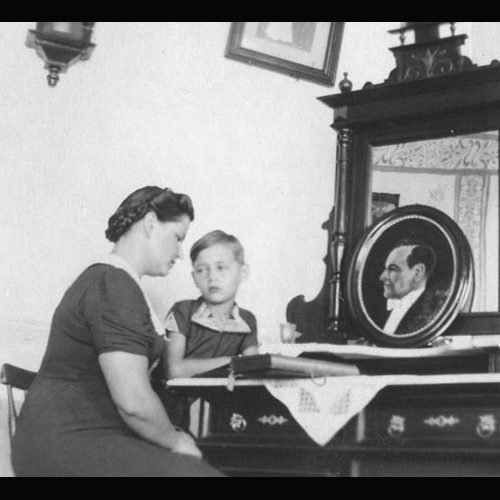 Helma e Jacir na época de Getúlio Vargas